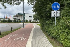 Getrennter Geh- und Radweg in der Pascalstraße (Verkehrszeichen 241)