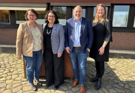 Sonja Eberlei, Leitung Fachdienst Personal und interne Dienste, Claudia Takla Zehrfeld, Leitung Fachbereich 1, Bürgermeister Thomas Beckmann und Anna Geisler, Leitung Fachdienst Stadtentwicklung und Wirtschaftsförderung