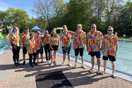 Das Freibad-Team bestehend aus Daliah Fricke, Janis Tennstedt, Hilke Kaiser-Tannhäuser, Ben Jaehn, Ute Klafs, Lotta Jacobsen, Melanie Günther, Daniel Runde, Jannick Niehls, Sascha Holtzmann und Chris Kodritsch (von links)