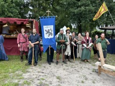 Bürgerinfo Nr. 205 b4 sonnenschein, schabernack und mord und totschlag_ quickborn feiert rauschendes mittelalterfest