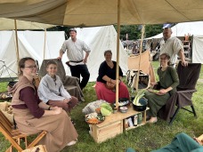 Bürgerinfo Nr. 205 b5 sonnenschein, schabernack und mord und totschlag_ quickborn feiert rauschendes mittelalterfest
