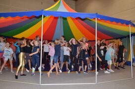 PM 174 B2 Stadtjugendpflege lädt zu den Zirkuswochen in den Sommerferien ein