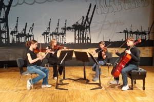  Saitenspielquartett Rotary Club Quickborn lädt zum Benefiz-Neujahrskonzert ein