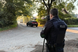 PM 333 B2 Polizei nimmt Verkehr rund um die Waldschule unter die Lupe